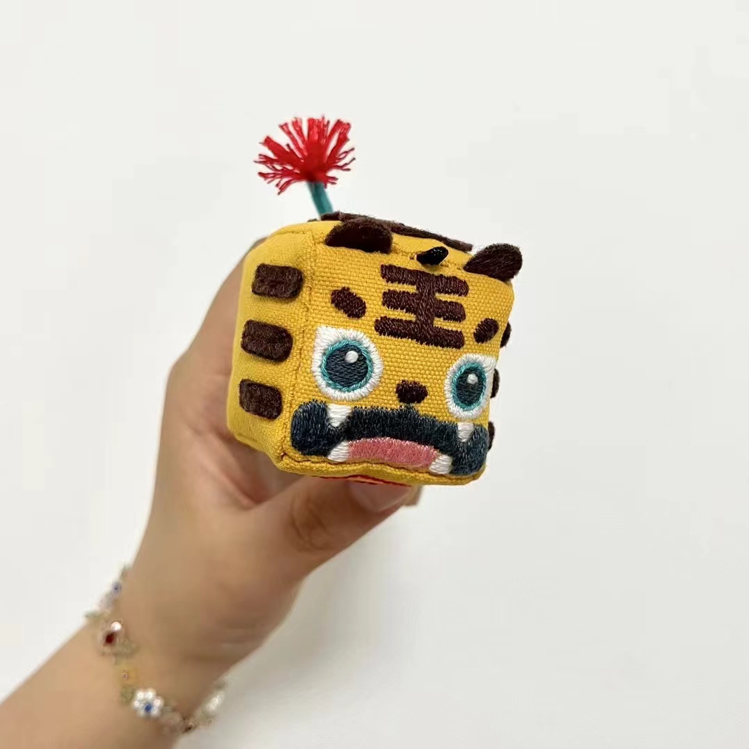 布艺小老虎